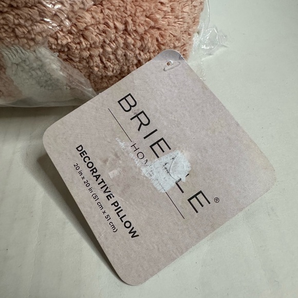 NWT Brielle Home Teagan Multi Color Textured Boho Geometric Throw Pillow - Picture 4 of 6